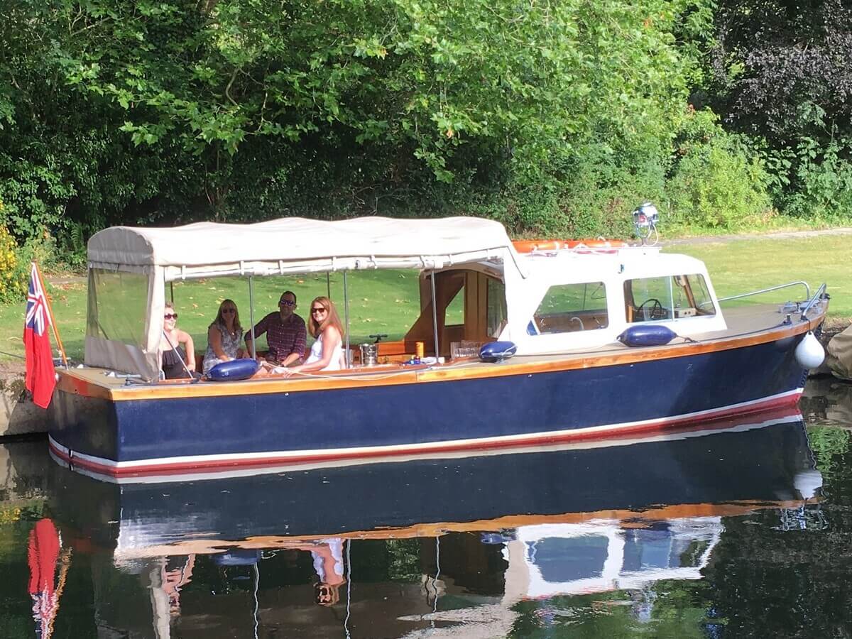 Olympic moored - seats 10 passengers 10-seater boat for hire in Henley-on-Thames